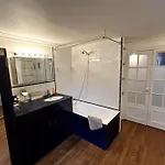 Appartement 74M2 In The Center Of Paris
