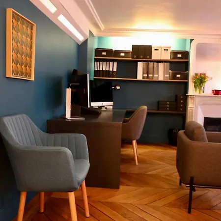 74m2 In The Center Of * Paris